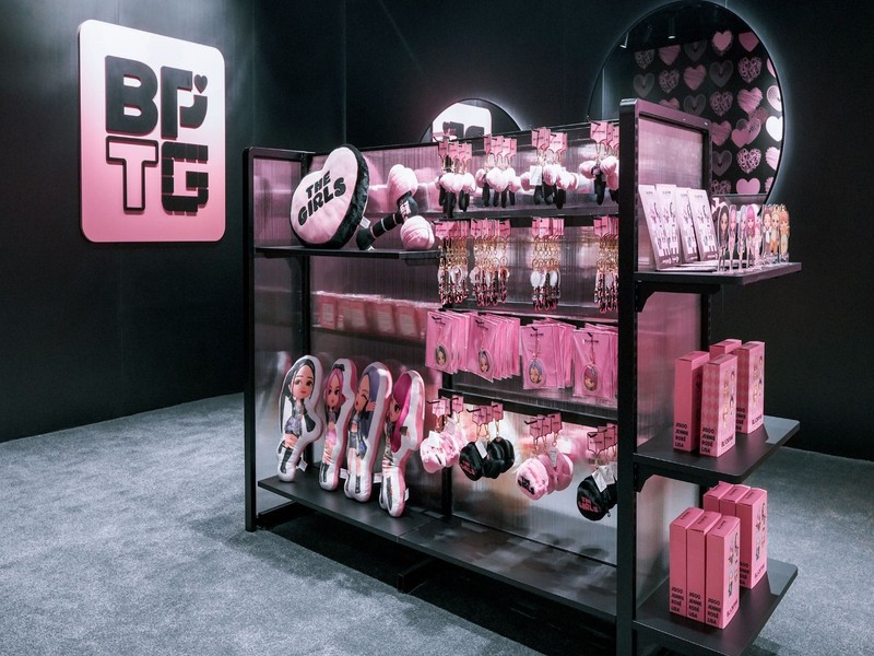 Black Pink Merch Finds That Every K-pop Fan Needs